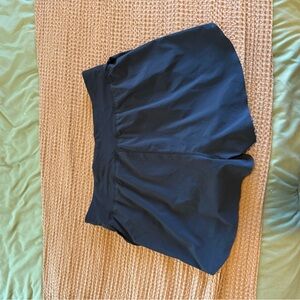 Lululemon Find Your Pace women’s high rise short